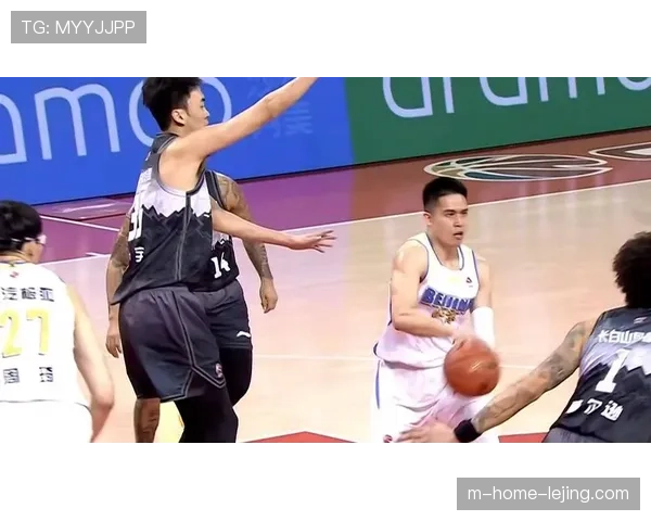 陈盈骏场均7分组织效率下滑 广州后卫面临年轻球员竞争压力